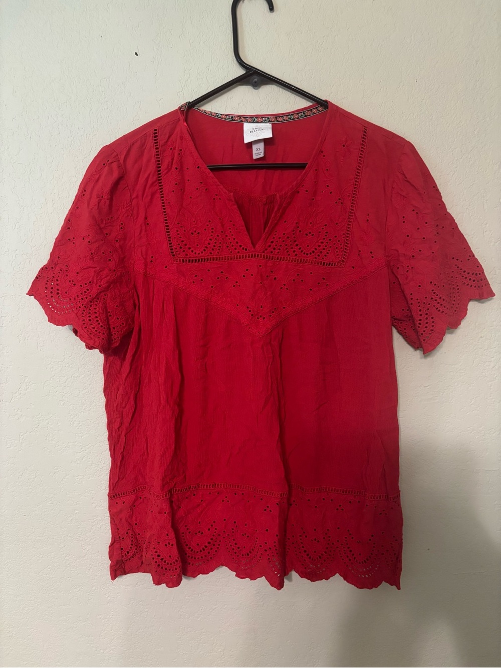 Knox Rose Red Eyelet Split V-Neck Blouse